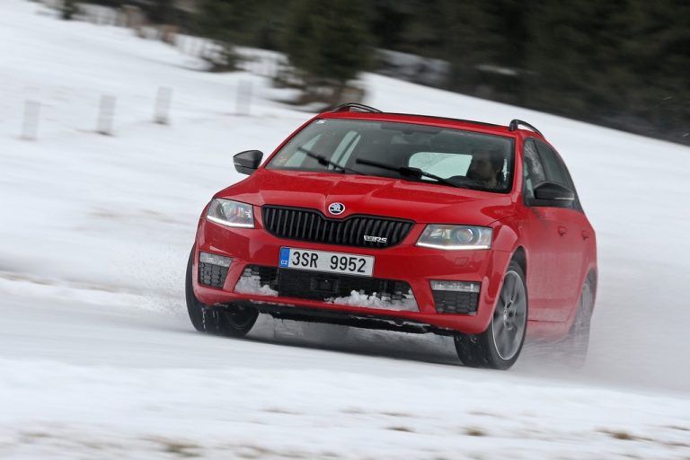 Verdoppelte Traktion für den Diesel-Sportler: Octavia RS TDI mit Allrad, sowohl Limousine als auch Combi. Fotos: Werk