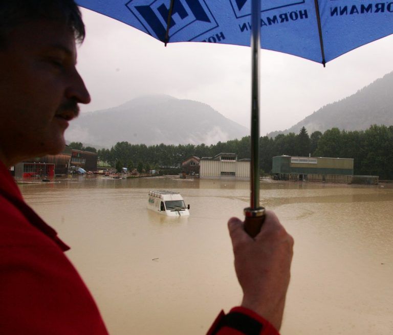 Verschluckt. Das Gewerbegebiet Bezau wurde vom Hochwasser einfach verschluckt. Meterhoch standen die Firmengebäude vor zehn Jahren unter Wasser.
