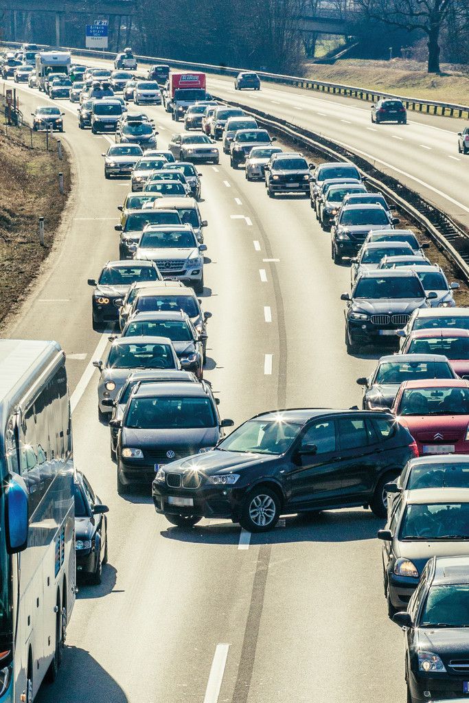 Vorarlberger fahren gegen den Strom: Weniger Autos als der Österreich-Durchschnitt. Foto: VN/Steurer
