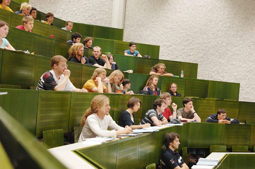 Pädagogische Hochschule will möglichst viele Sekundarlehrer in spe bedienen können.