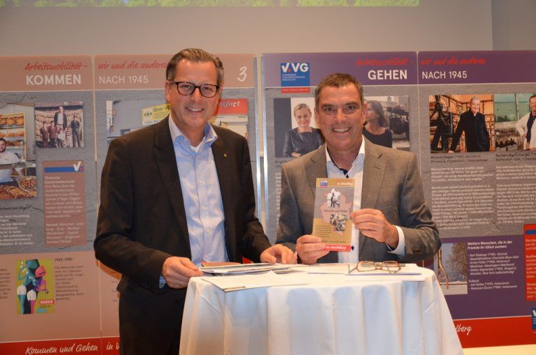 Ausstellungsmacher Johannes Ortner und Michael Haim (VVG).