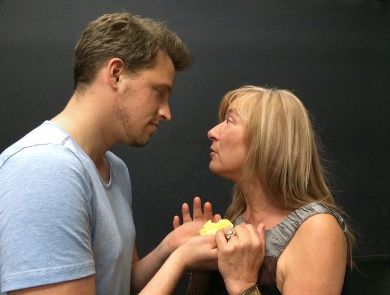 Das Stück „Mein Herz ist rot“ wird mit Texten der legendären schweizerisch-argentinischen Dichterin Alfonsina Storni angereichert. foto: mein herz ist rot