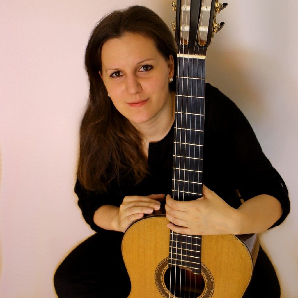 Die Vorarlberger Musikerin Angela Mair konzertiert bei der Bludenzer Kulturnacht. 