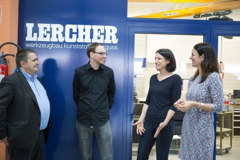 Dominik Lercher ist für den Werkzeugbau zuständig, Sandra Ender-Lercher kümmert sich um den Kunststoffspritzguss und das Kaufmännische.