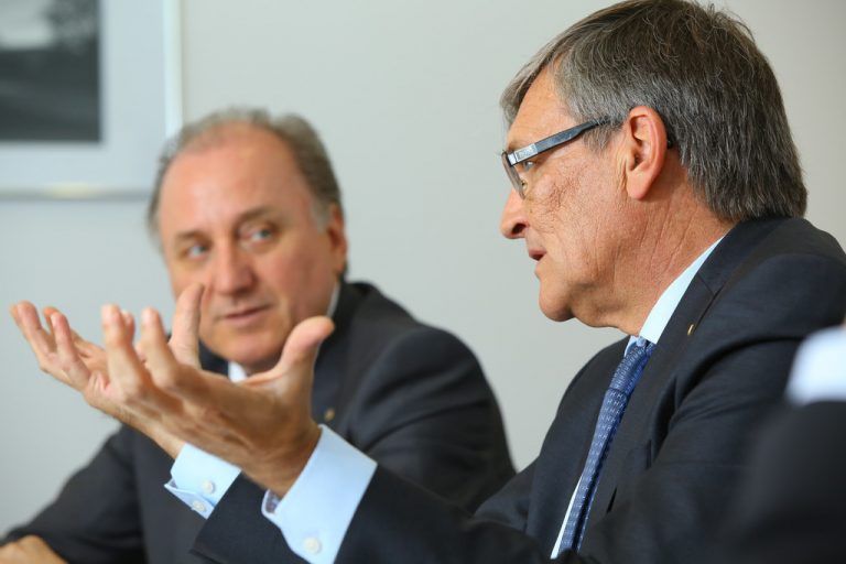 Generaldirektor Robert Lasshofer (r.) mit Landesdirektor Burkhard Berchtel. Foto: VN/Hofmeister