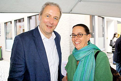 Gerald März und Christine Klenovec im Gespräch.