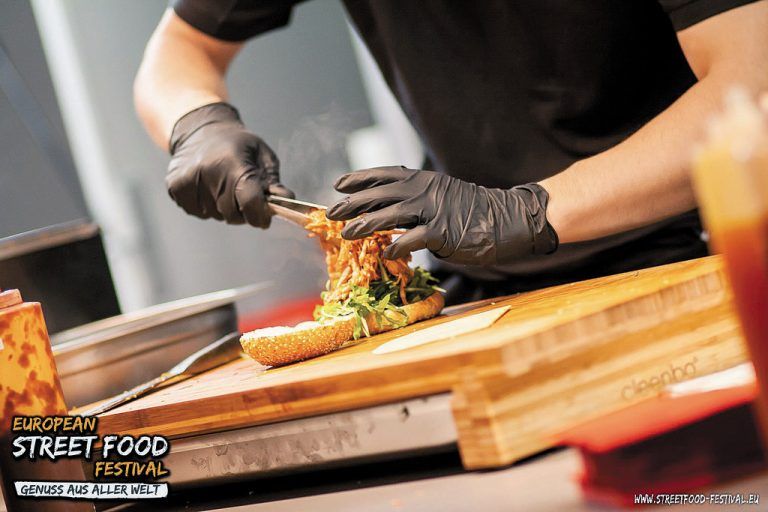 Gewinnen Sie eines von fünf Familienpackages für das European Street Food Festival im Messegelände Dornbirn! Foto: mike auer