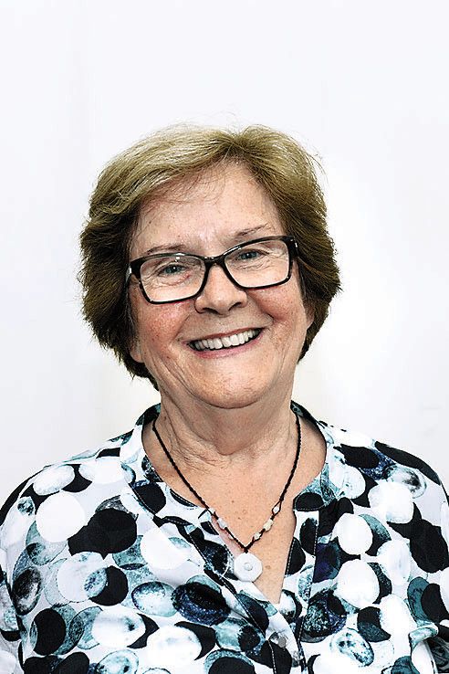 Heidi Meiner,70 Jahre, DornbirnMir macht es Freude, mit jungen Leuten über verschiedene Themen zu sprechen. Jeder hat eine Idee und eine Meinung, und ich komme mit vielen verschiedenen Leuten in einen gemeinschaftlichen Austausch.