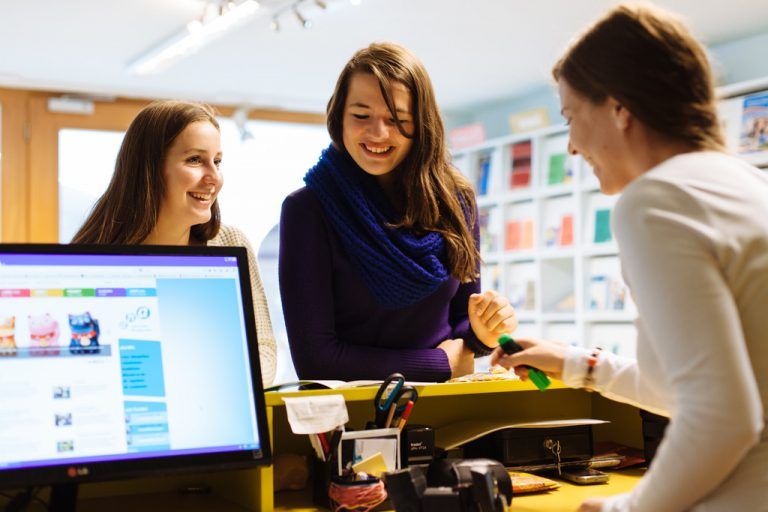 Insgesamt 18.452 persönliche Anfragen wurden in den drei Vorarlberger aha-Stellen 2015 gestellt.