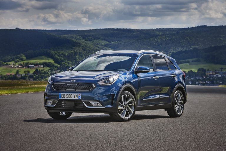 Kia bringt mit dem Niro ein Hybrid-SUV auf den Markt. Den Verbrauch gibt der Hersteller mit 3,8 Litern an. Foto: Werk