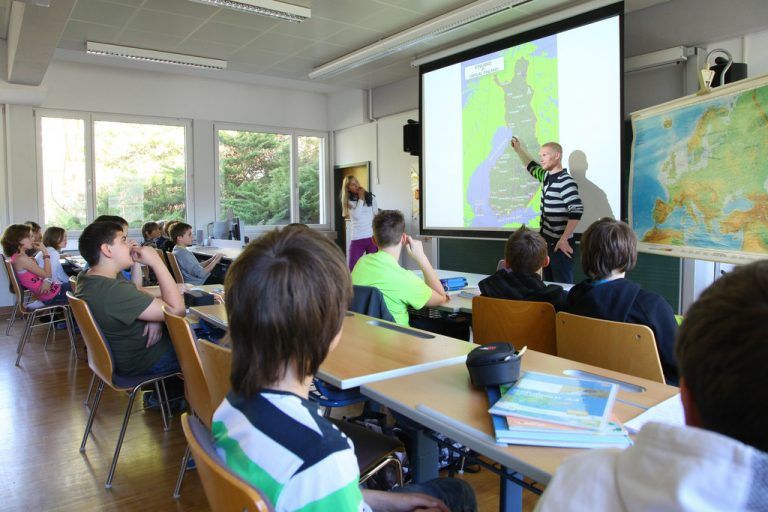 Mehr Qualität im Unterricht: Das soll die Lehrerbildung neu in allen Schultypen garantieren.  Foto: VN/Hofmeister