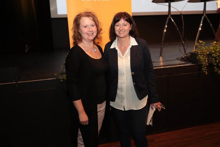 Michaela Sutter (WIGE Hard) und Carmen Hagen (r.).