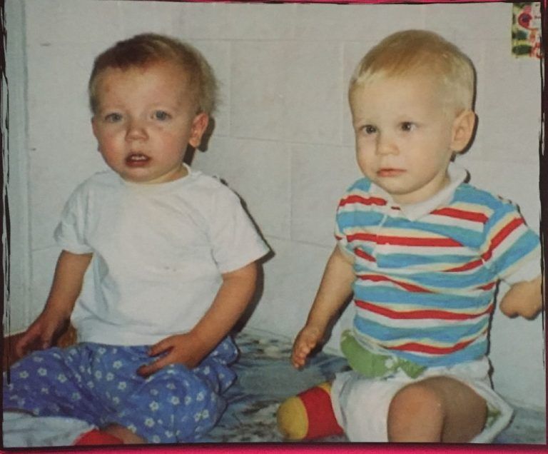 Missgebildete und krebskranke Waisenkinder in Gomel. Foto: DA