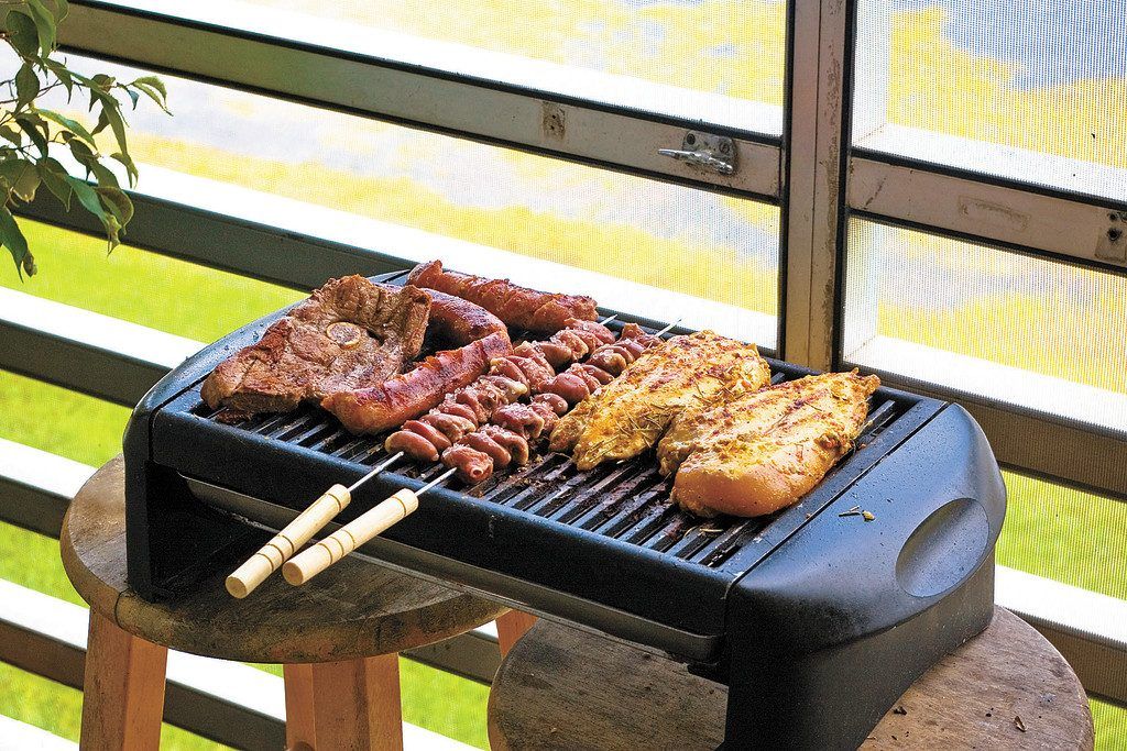 Freiluftküche auf dem Balkon
