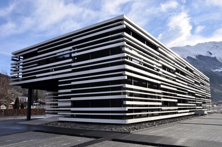 Platzt aus allen Nähten: Firmengebäude von Gantner Instruments in Schruns.Fa