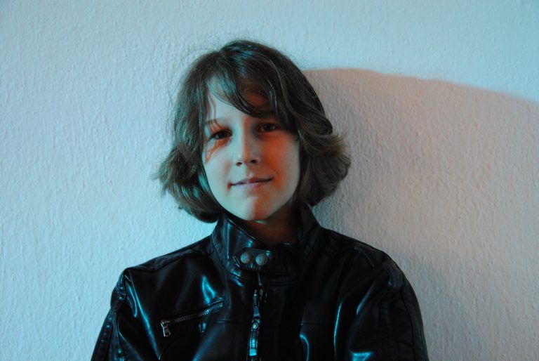 Raphael Wittwer,12 Jahre, Rolle: GeselleIch finde dieses Freifach extrem gut. Ich freue mich schon am Wochenende auf die Proben, weil ich einfach gerne Theater spiele. Ich habe mich sofort angemeldet, wie dieses Bühnenspiel an der Schule angeboten wurde. Es bedeutet auch keinen Stress, es passt einfach gut in meinen Stundenplan.