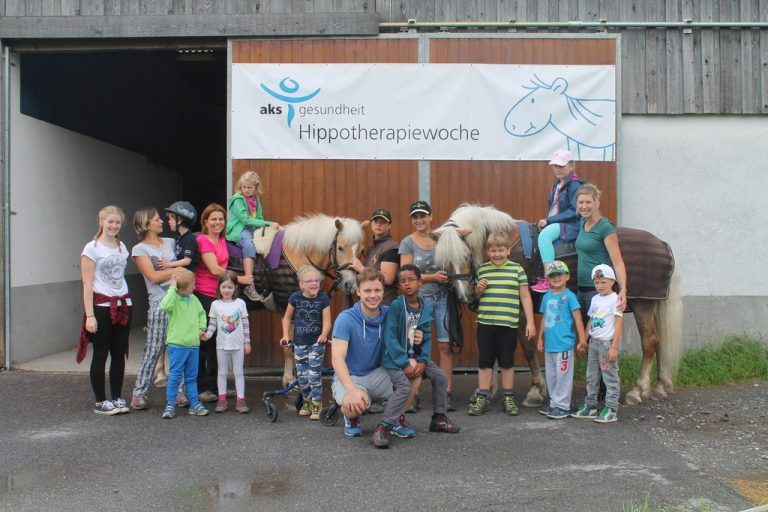 Rundum gut betreut konnten die Kinder die besondere Woche im Reitstall therapeutisch entsprechend nutzen. Foto: aks