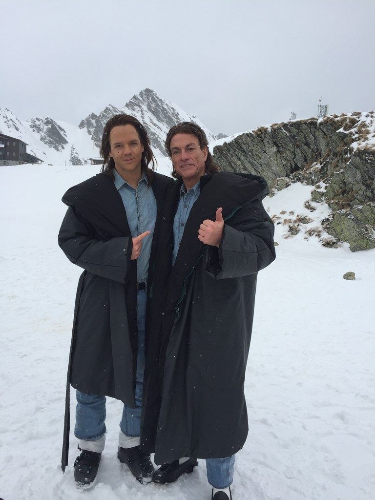 Ski-Profi Fabio Studer drehte in einem Werbespot für den Schauspieler Jean-Claude van Damme als Stunt-Double eine Action-Szene. privat