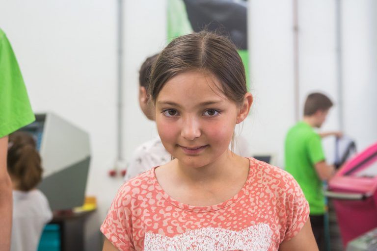 Sofia Godec, 10, LustenauIch finde es cool, dass ich meinen Papa in die Firma begleiten durfte. Jetzt weiß ich, was er hier den ganzen Tag macht. Mir hat gut gefallen, dass wir auch selbst etwas anfertigen durften.