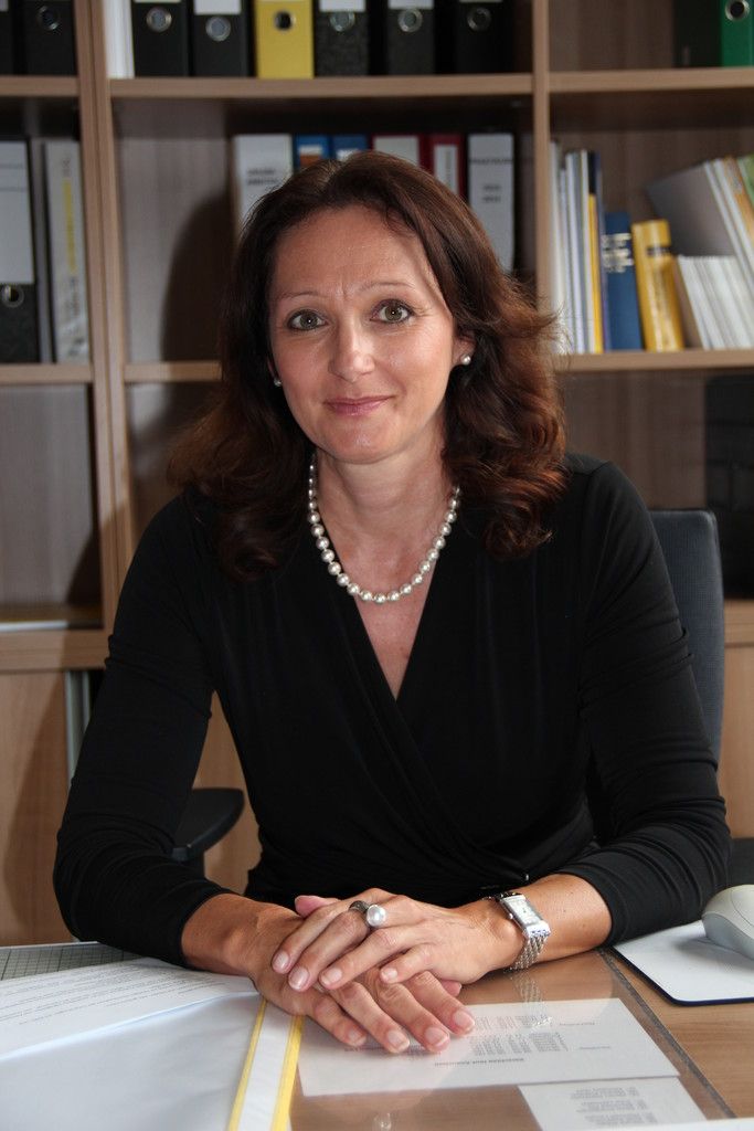 Ulrike Münst-Xander, die neue Direktorin der HLW Rankweil, möchte unter anderem die Medienkompetenz der Schülerinnen fördern. Foto: privat