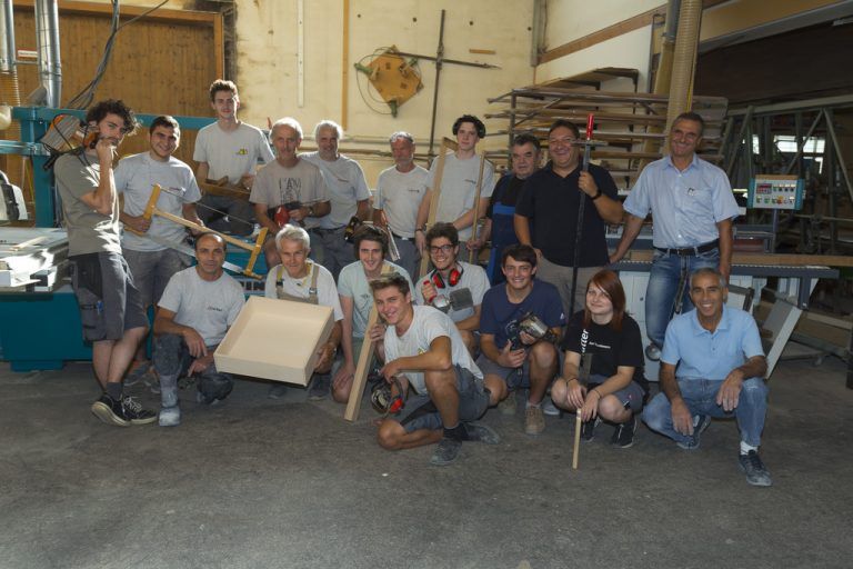 Verlässliche Arbeitgeber: Betriebe wie die Tischlerei Rüscher, die 2015 zu den KMU-Preisträgern zählte. Foto: VN