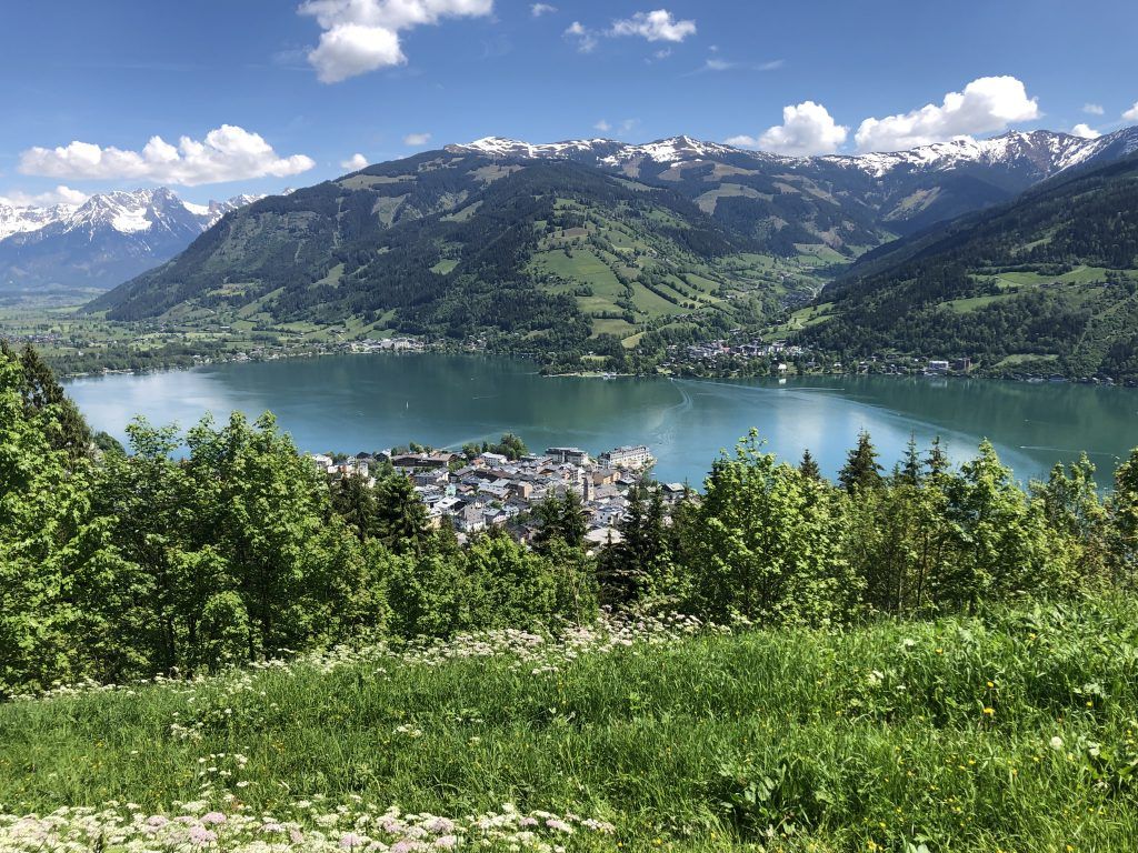 Berge, See und Gletscher