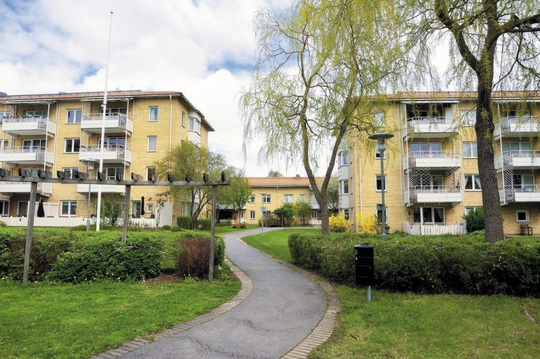 Zusatzkosten. Wer eine gebrauchte Wohnung erwerben möchte, sollte sich nach eventuellen Zusatzkosten erkundigen. Wichtig ist, dass der Reparaturfonds ausreichend gefüllt ist.