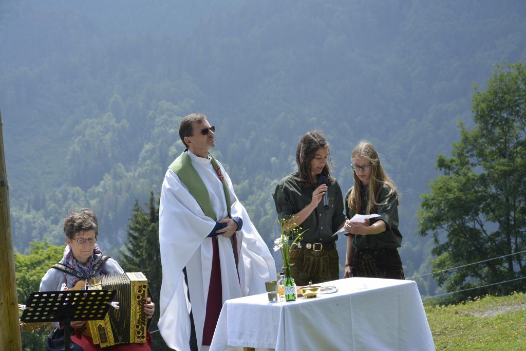 Großes Fest  auf kleiner Alpe über Dornbirn