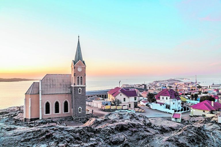 1883 wurde Lüderitz als erste deutsche Stadt in Namibia gegründet.