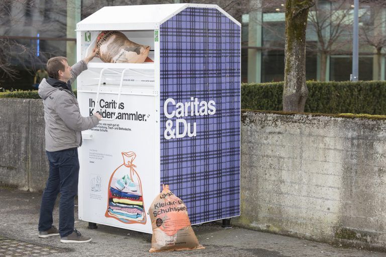Pro Jahr spenden die Vorarlberger über 3000 Tonnen an Altkleidern. 400 Container gibt es im Land.