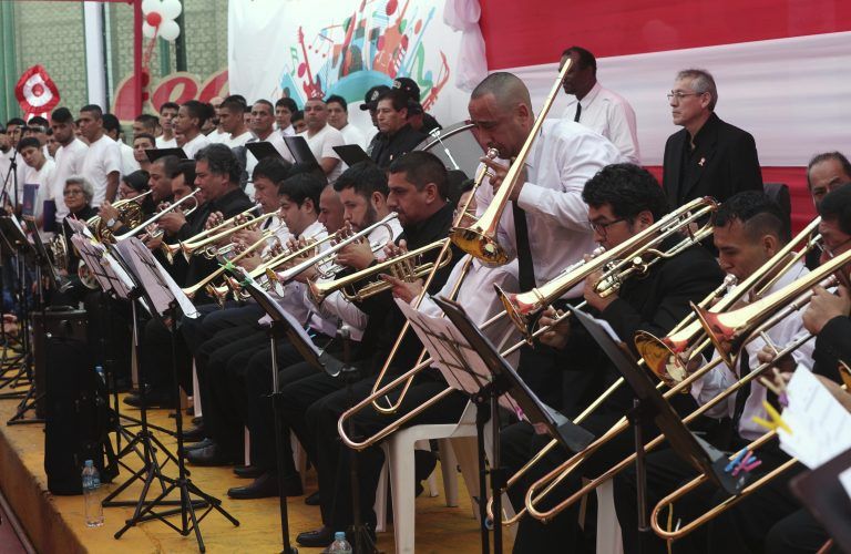 Beethoven hinter Gittern - Peru resozialisiert Häftlinge mit Musik