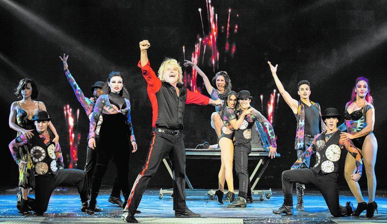 Am 3. März 2018 verzaubert Hans Klok das Publikum in Bregenz mit seiner neuen Show „House of Mystery“.sebastian konopix