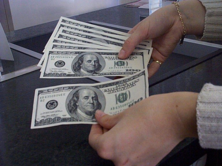 Amerikanische Exportkunden geben ihre Dollars neuerdings nur ungern in die Hände der Lieferanten. Hofmeister