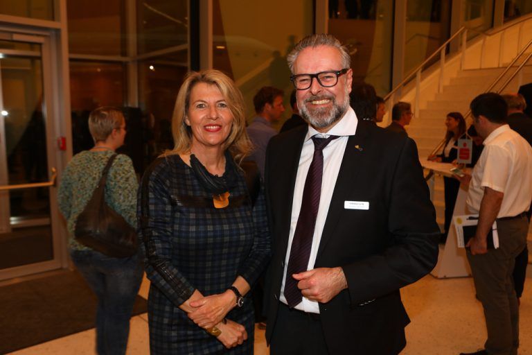 Annette Heinzle-Pichl und Günther Weber (Sparkasse Feldkirch).