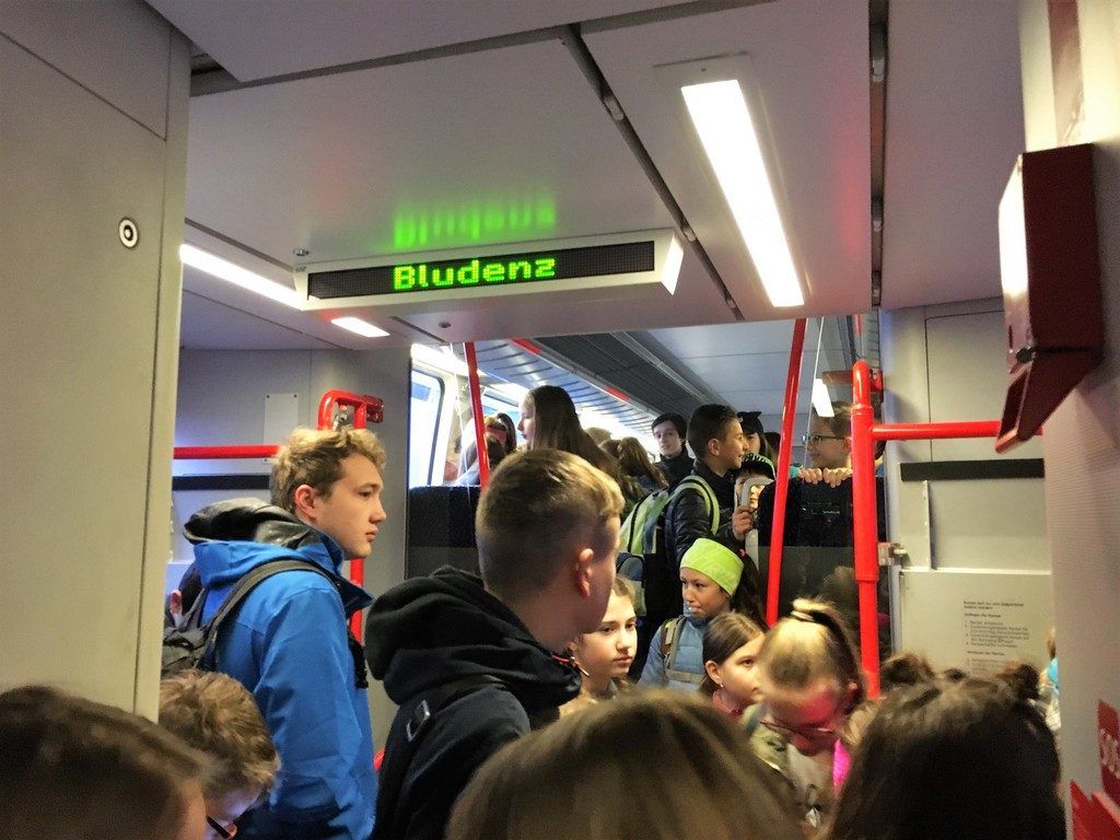 Schon Schüler leiden unter Pendelstress