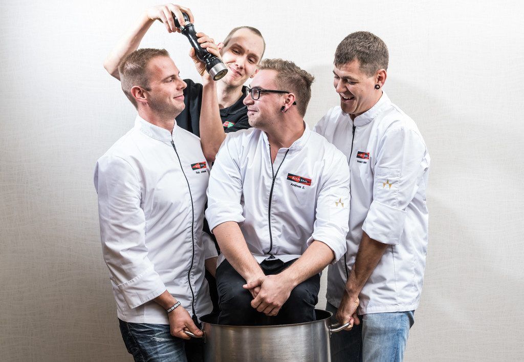 Alle Facetten der Gastronomie lernen ambitionierte Lehrlinge in einem Lokal für jedermann zu jederzeit.