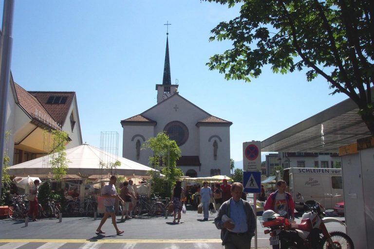 Belebte Ortszentren wie dieses in Lustenau sind Ziel der CIMA-Empfehlungen. Der Weg dahin ist steinig.  FHO