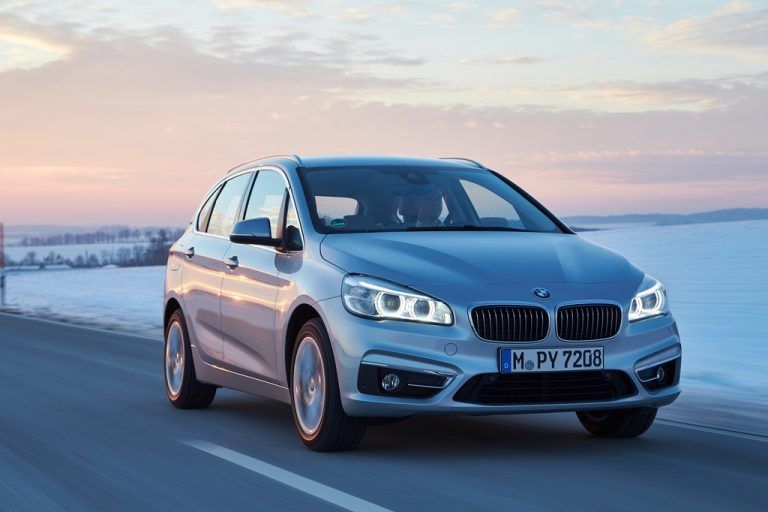 BMW 225xe Active Tourer: Plug-in-Hybrid mit Allrad-Simulation.