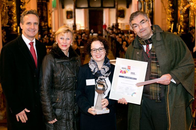 Bu-Lu-Chefin Christine Schwarz-Fuchs (re.) mit Jurorin Ursula Vavrik. Wildbild