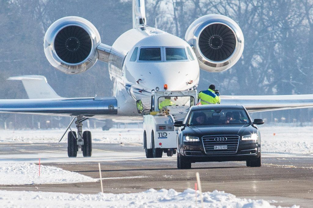 Die Mächtigen und Reichen rollen an