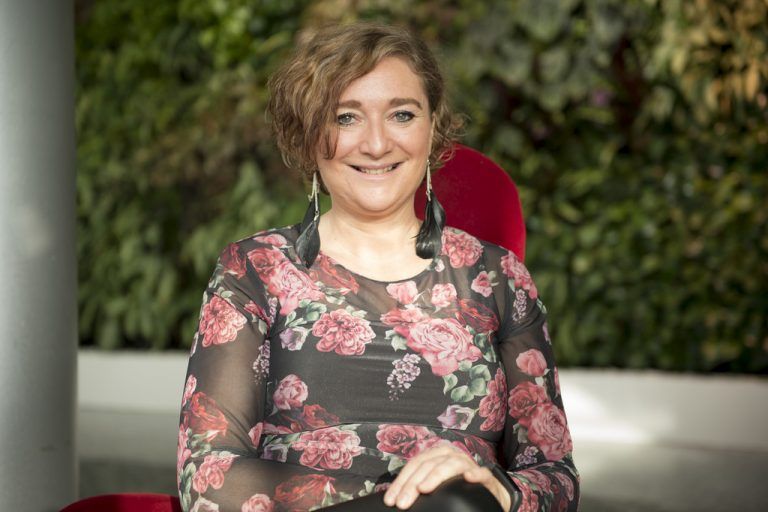 Das Lachen kommt von Herzen. Nach überstandener Krebserkrankung liebt Evelyn Flatz das Leben mehr denn je. Beate Rhomberg