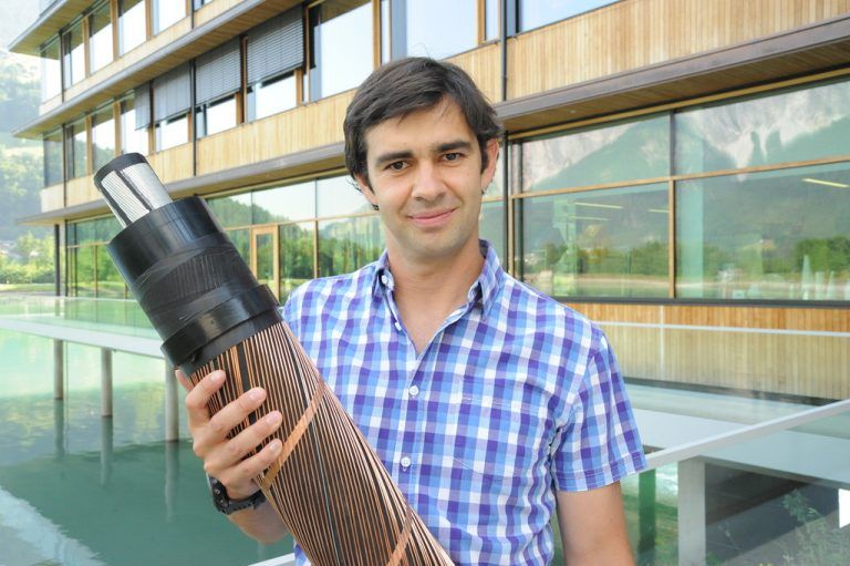 Das Leitungsnetz der Illwerke VKW ist das Metier des Elektrotechnik-Ingenieurs Manuel Netzer. Foto: illwerke vkw