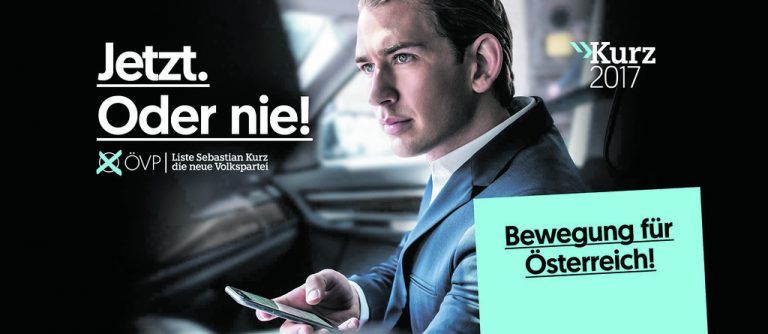 Das Plakat ist stark bearbeitet und stilisiert. Es soll seinen Erfolg als Außenminister darstellen und zeigt gleichzeitig eine digitale moderne Komponente. Der Text sagt aus: Jetzt sollten Sie Kurz wählen, sonst wird Österreich nicht reüssieren können. Auf dem Plakat sitzt er im Auto und hat ein Smartphone in der Hand. Text und Bild passen nicht zusammen. Das Sujet 