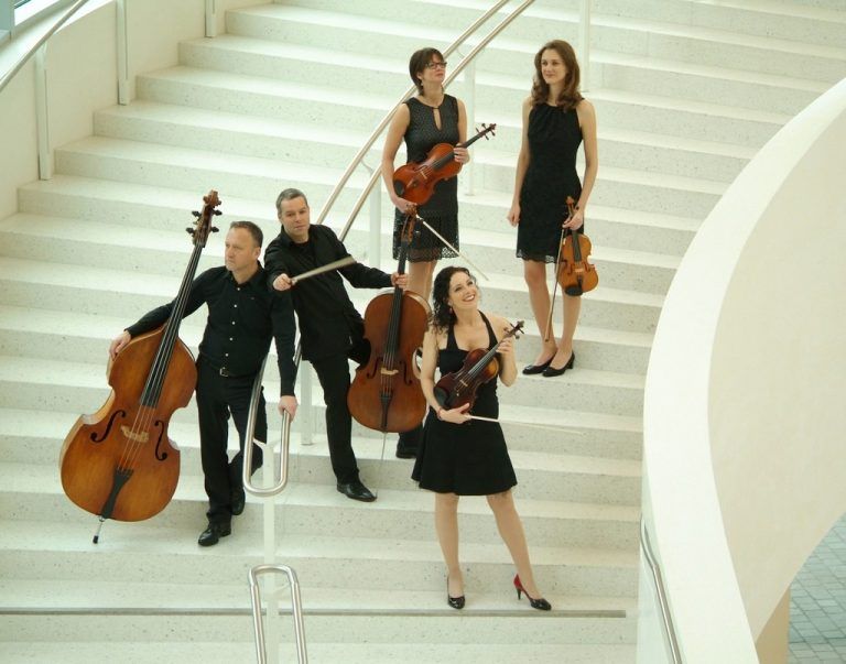 Das Quinteto del Arco Nuevo präsentiert neue, farbenreiche Musik mit Luciano Jungman. quinteto