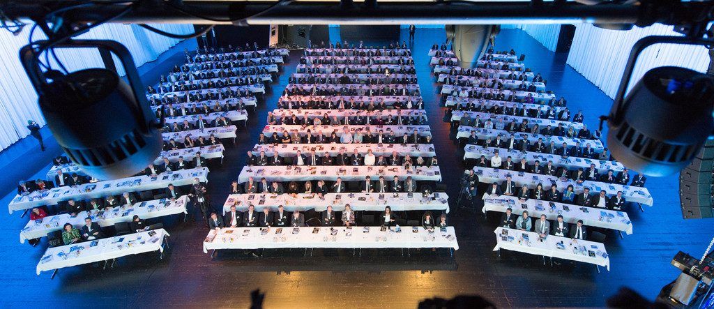 Als &#8220;Super Early Bird&#8221; zum Wirtschaftsforum