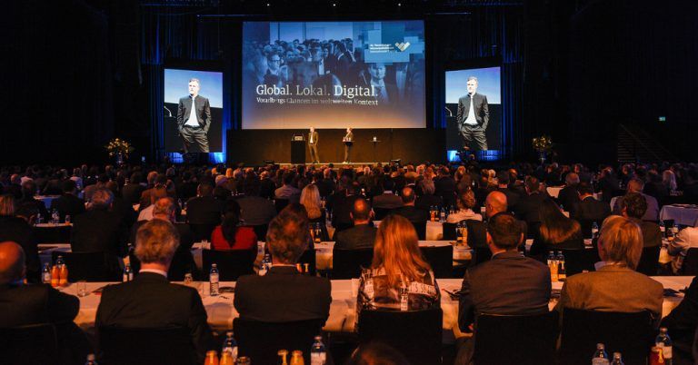 Das Wirtschaftsforum zeigte sich in digitalerem Antlitz mit Vorarlbergs größter LED-Wand.
