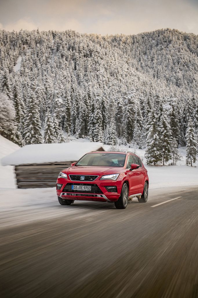 Der Ateca meistert als 4Drive trittsicherwinterliche Wege - bergauf sowie bergab.
