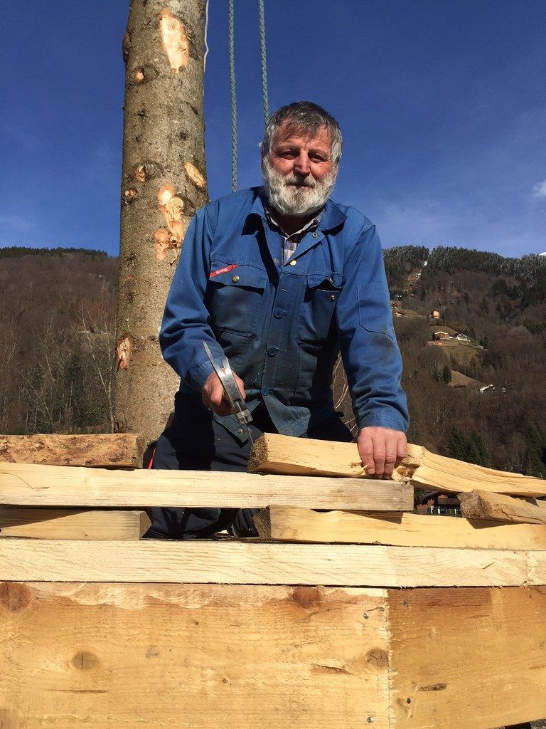 Der Gamprätzer Norbert Stüttler engagiert sich seit seinem 14. Lebensjahr für das Funkenbrauchtum. Foto: VN/Kuster