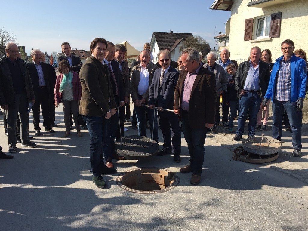 Abschluss des Jahrhundertprojekts Ortskanalisation wurde feierlich besiegelt.