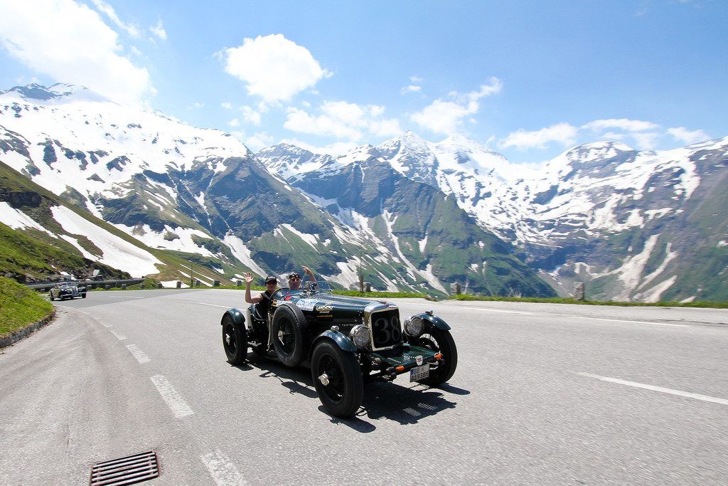 Über 50 historische Fahrzeuge